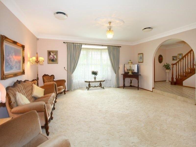 11 Compass Court, Mermaid Waters QLD 4218