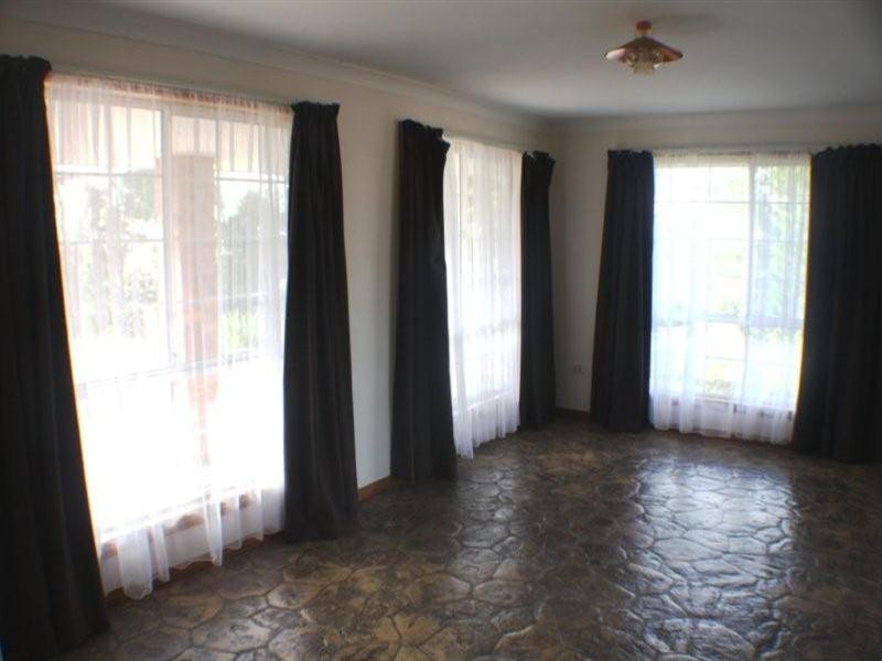 28 High Ridge Road, Gaven QLD 4211