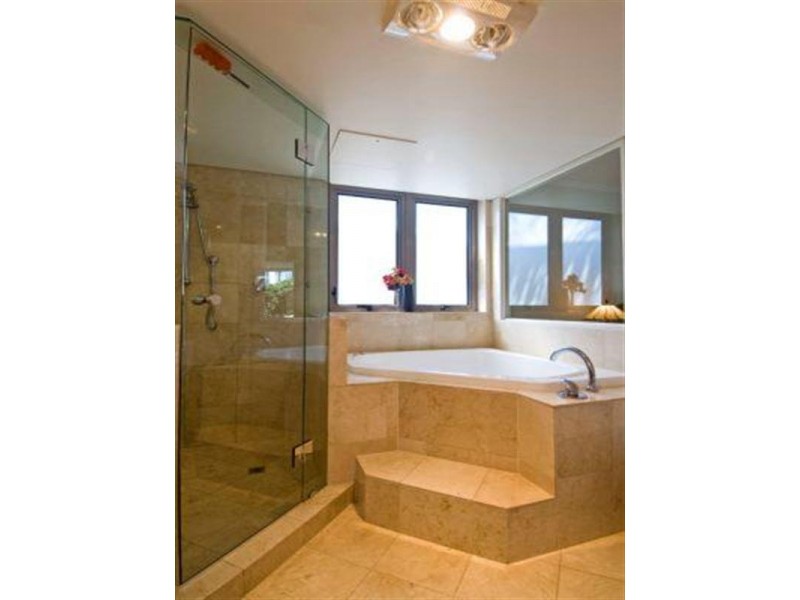 11/74 Old Burleigh Road, Surfers Paradise QLD 4217