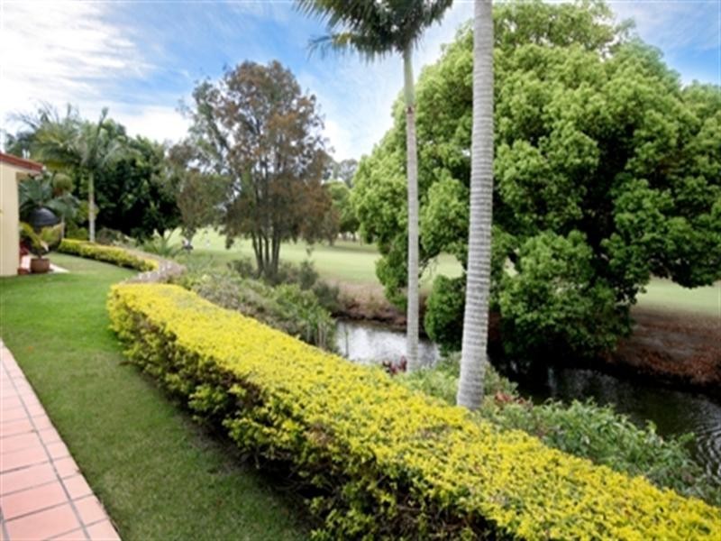 Villa 1 Bradford North, Rhode Island, Clear Island Waters QLD 4226