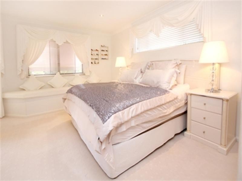 Villa 1 Bradford North, Rhode Island, Clear Island Waters QLD 4226