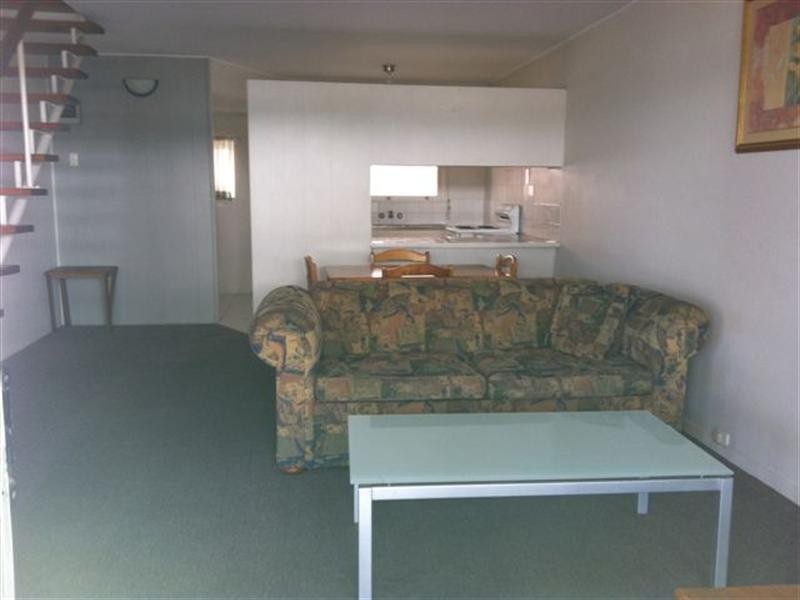 2/19 Watson Esplanade, Surfers Paradise QLD 4217