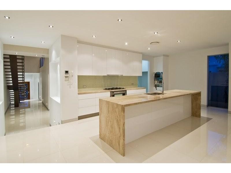8006B Vista Drive, Benowa QLD 4217