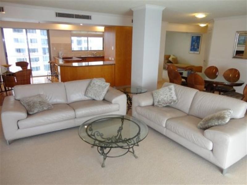 19D (76) ‘La Sabbia’ 74-76 Old Burleigh Road, Surfers Paradise QLD 4217