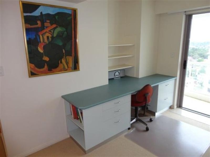 19D (76) ‘La Sabbia’ 74-76 Old Burleigh Road, Surfers Paradise QLD 4217