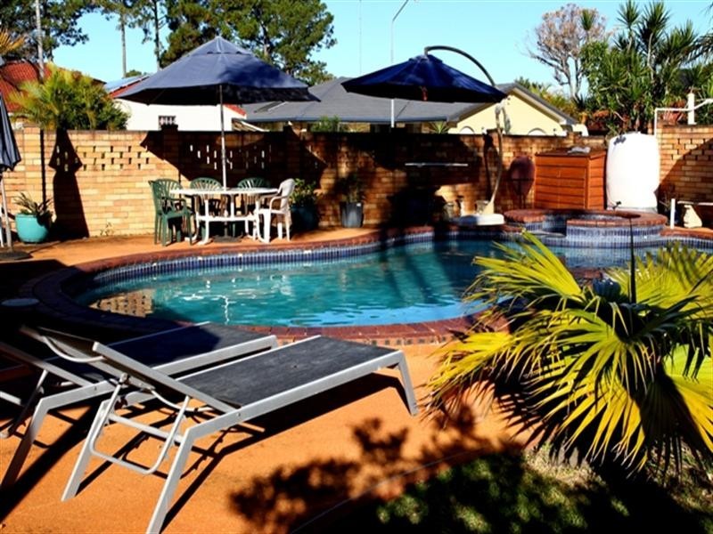 35 Lancelin Drive, Mermaid Waters QLD 4218