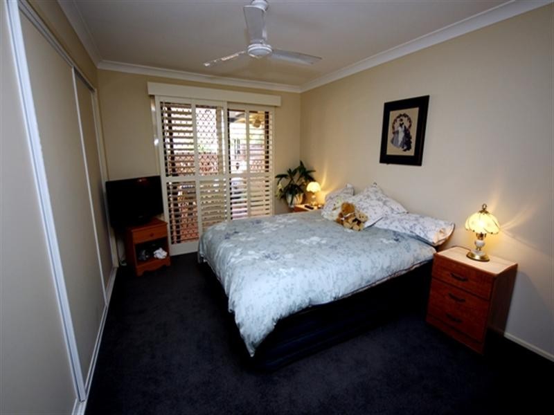 35 Lancelin Drive, Mermaid Waters QLD 4218