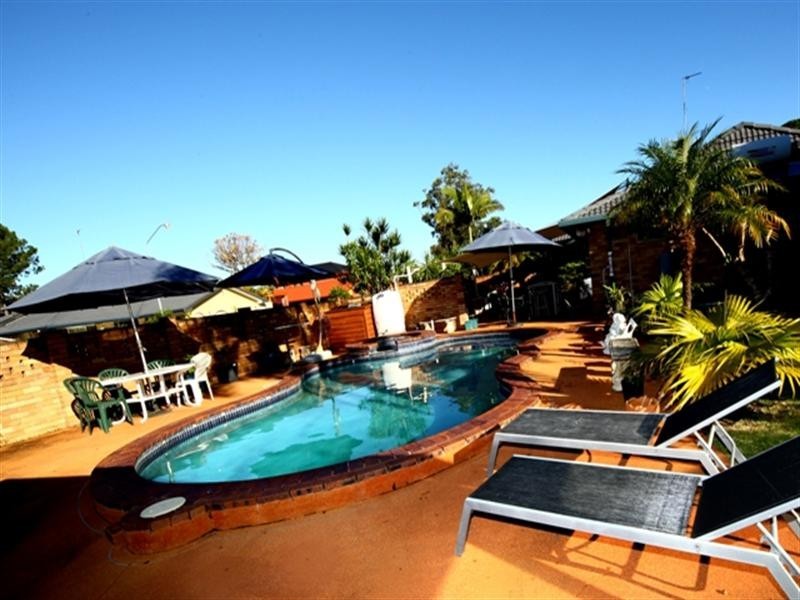 35 Lancelin Drive, Mermaid Waters QLD 4218