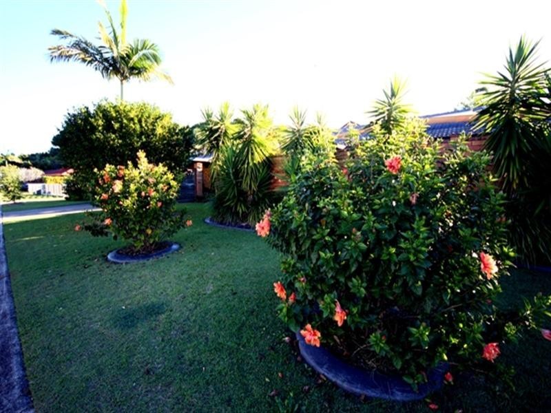 35 Lancelin Drive, Mermaid Waters QLD 4218