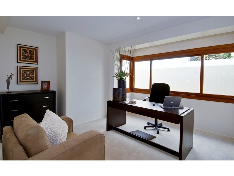 91 Albatross Avenue, Mermaid Beach QLD 4218