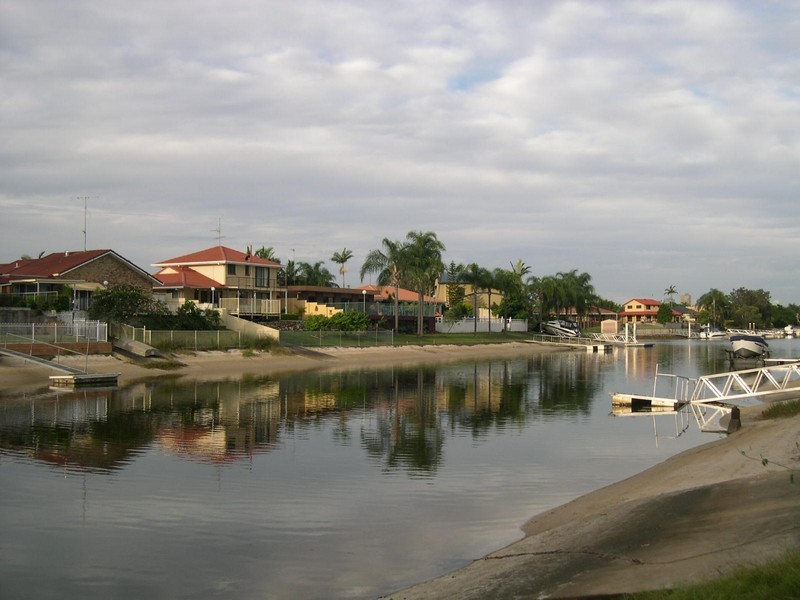 15 Cypress Drive West, Broadbeach Waters QLD 4218