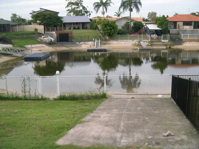 15 Cypress Drive West, Broadbeach Waters QLD 4218