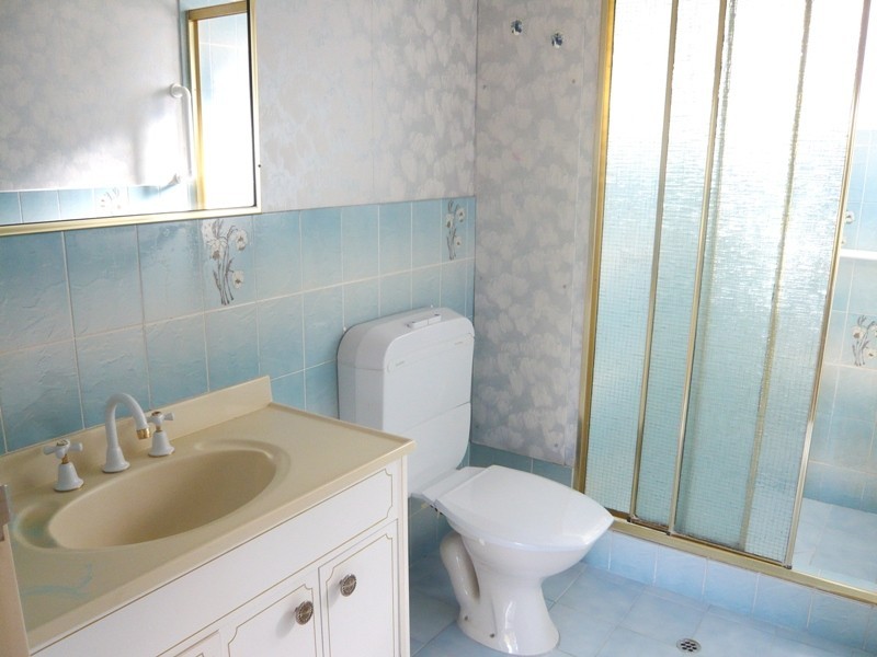 29 Hooker Boulevard, Broadbeach Waters QLD 4218