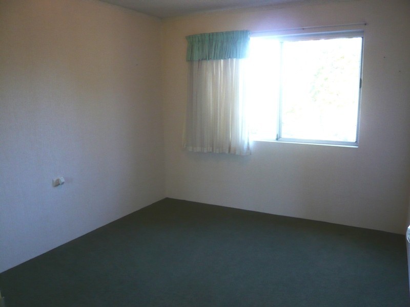 29 Hooker Boulevard, Broadbeach Waters QLD 4218