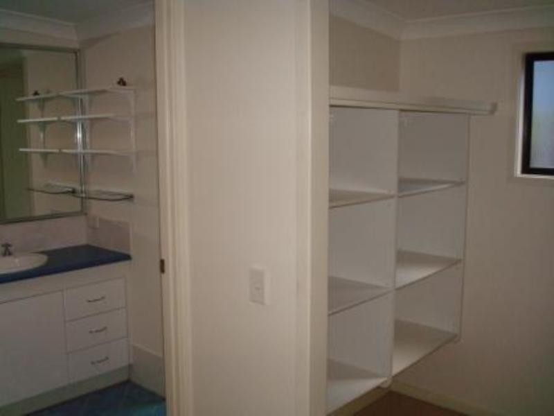 1/6 Burrabee Street, Burleigh Heads QLD 4220