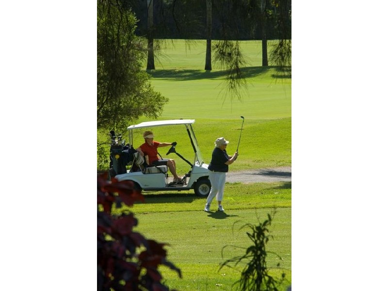 Clear Island Waters QLD 4226