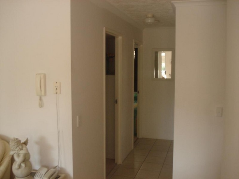 2/12-14 Britannia Avenue, Broadbeach QLD 4218