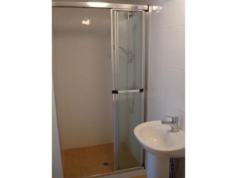 1/33 Chelsea Avenue, Broadbeach QLD 4218