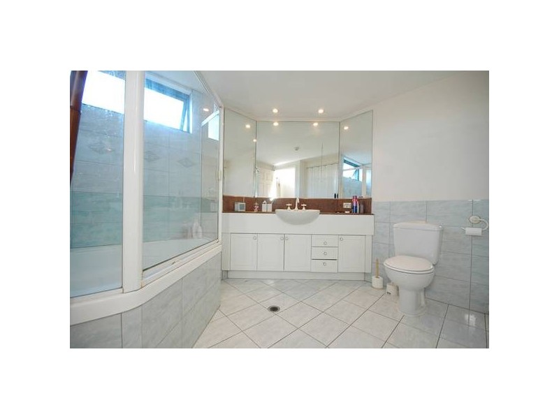 10 Park Avenue, East Brisbane QLD 4169