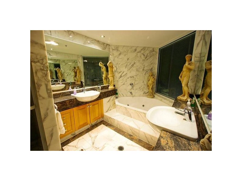 74/2 Goodwin Street, Kangaroo Point QLD 4169