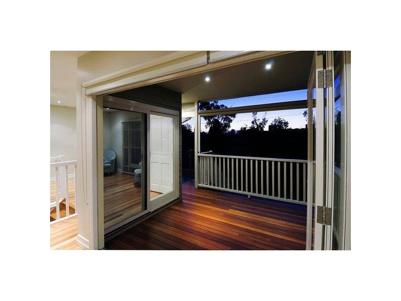 53b Thackeray Street, Norman Park QLD 4170