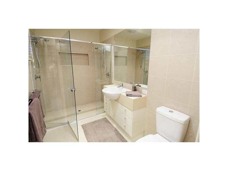 53b Thackeray Street, Norman Park QLD 4170