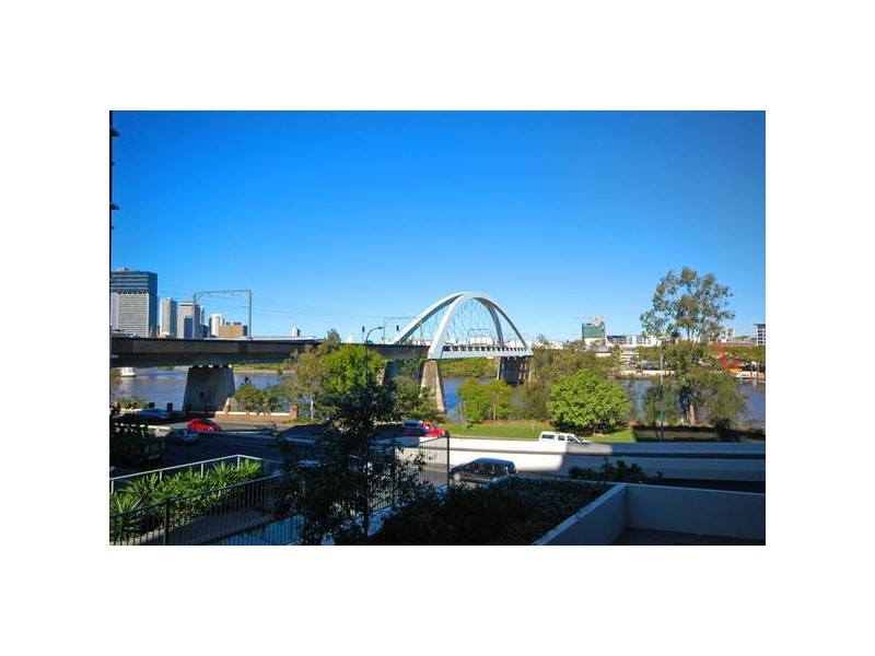 2105/92 Quay Street, Brisbane QLD 4000
