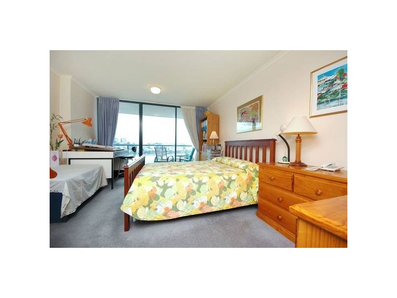 21/2 Goodwin Street, Kangaroo Point QLD 4169