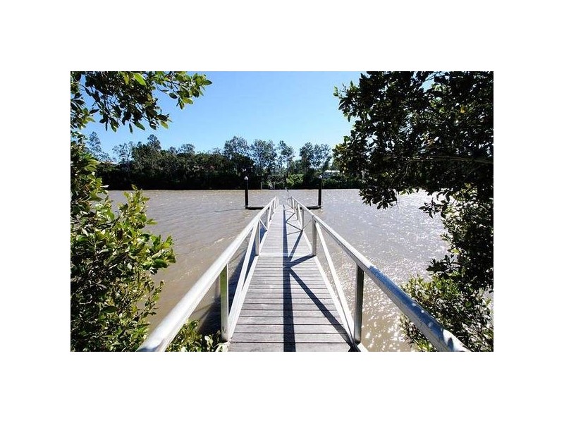 73 Mt Ommaney Drive, Jindalee QLD 4074
