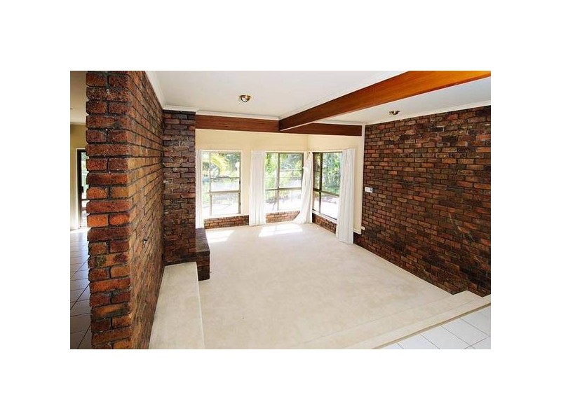 73 Mt Ommaney Drive, Jindalee QLD 4074