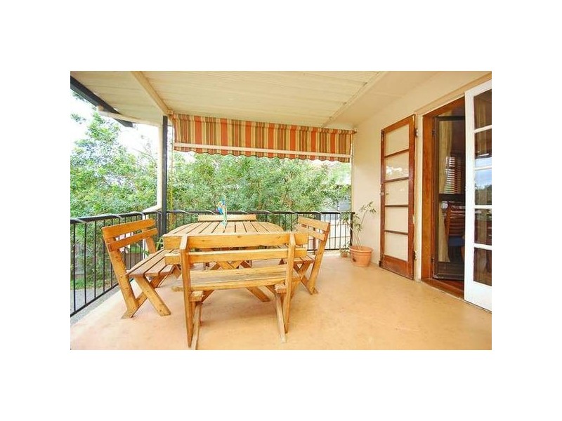 17 Kensington Avenue, Seven Hills QLD 4170