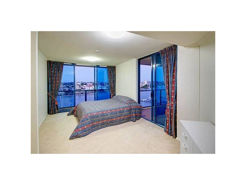 43/8 Goodwin Street, Kangaroo Point QLD 4169