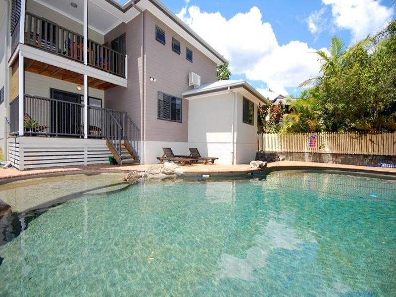 215 Ekibin Road East, Tarragindi QLD 4121