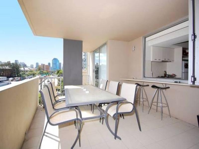 14/153 Lambert Street, Kangaroo Point QLD 4169
