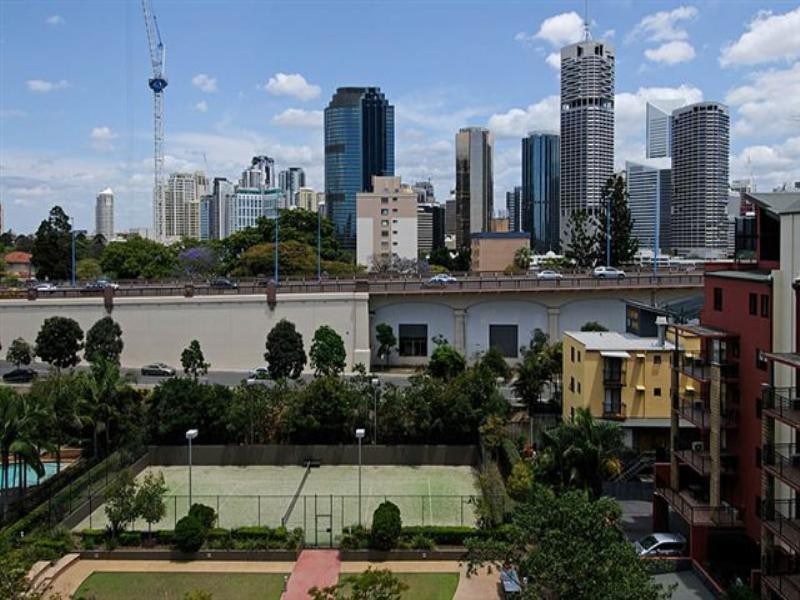 144/15 Goodwin Street, Kangaroo Point QLD 4169