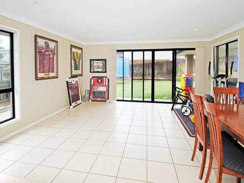 16 Kyecody Close, Moggill QLD 4070