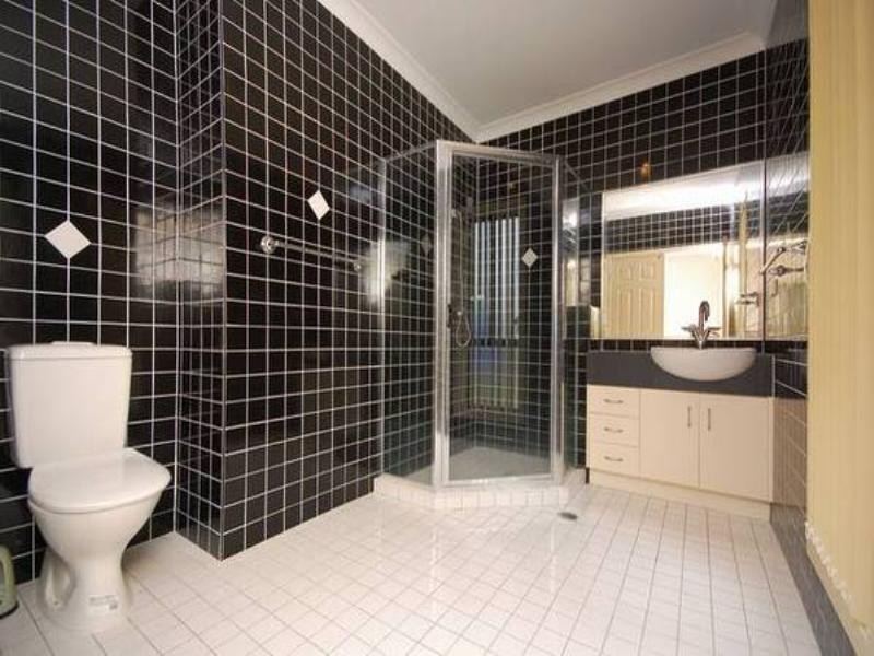 8 Zoe Place, Moggill QLD 4070