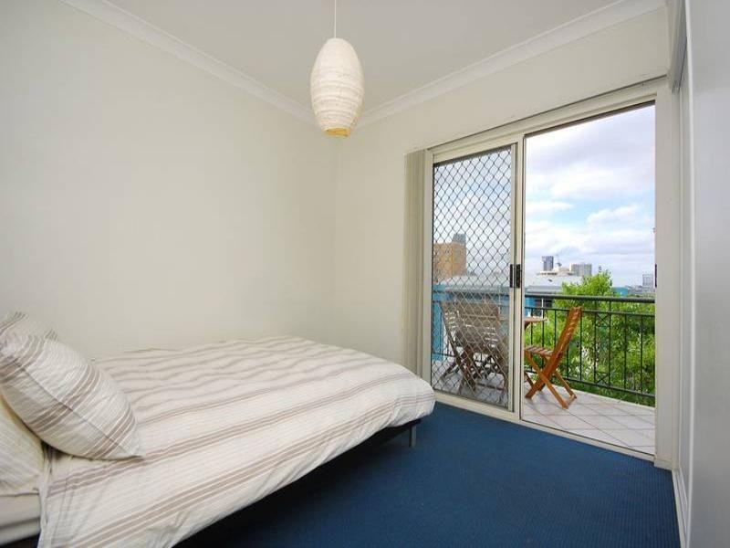 10/446 Main Street, Kangaroo Point QLD 4169