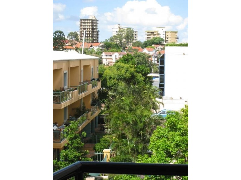 22/15 Goodwin Street, Kangaroo Point QLD 4169