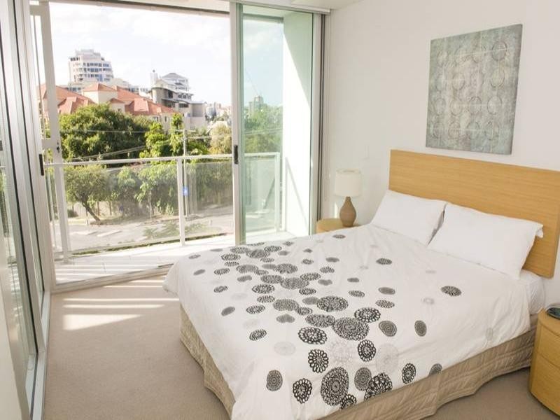 9/97 Lambert Street, Kangaroo Point QLD 4169