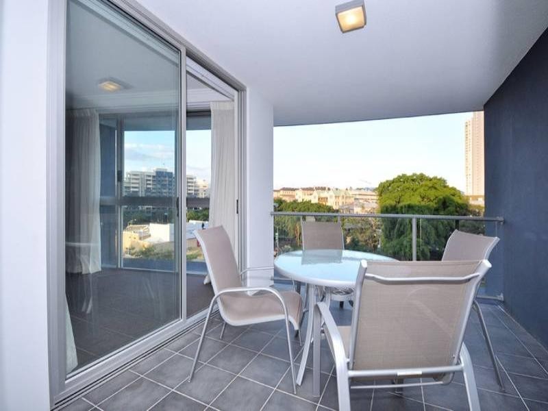 38/22 Barry Parade, Spring Hill QLD 4000