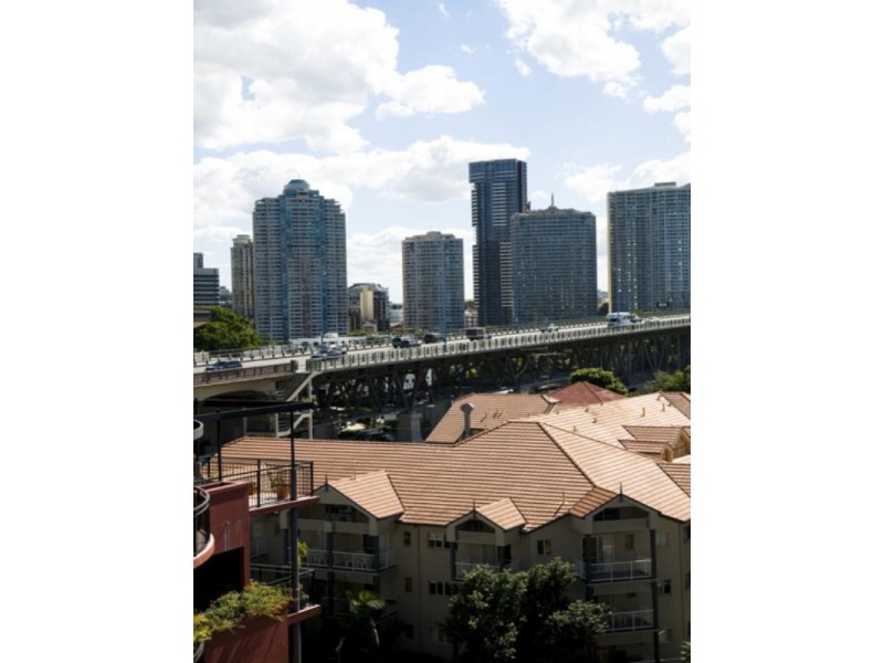 146/15 Goodwin Street, Kangaroo Point QLD 4169