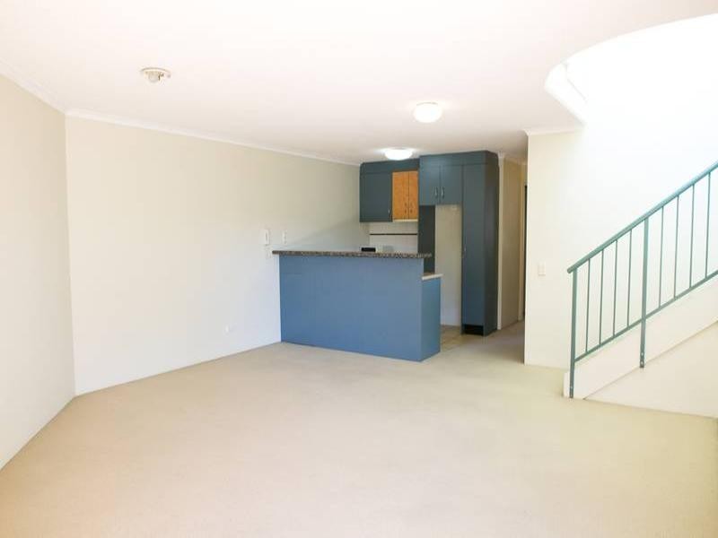 18/219 Wellington Road, Kangaroo Point QLD 4169