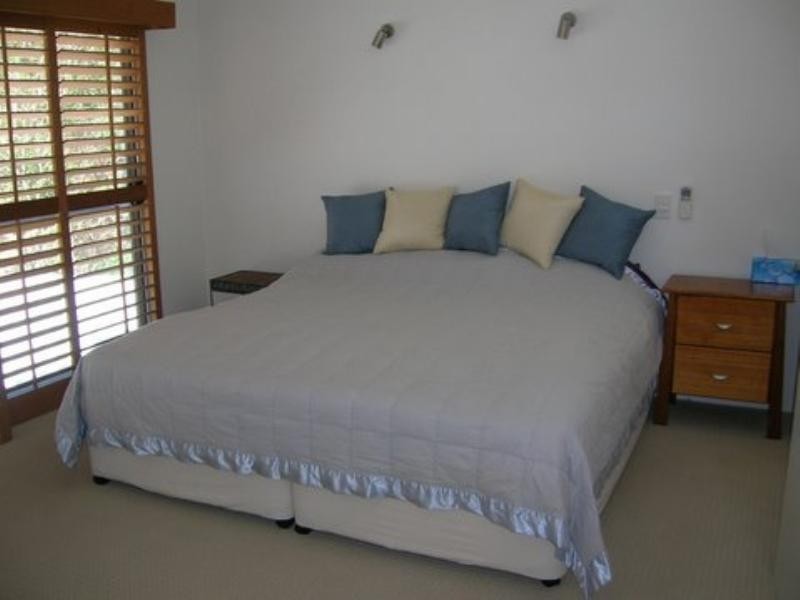 56 Seventh Avenue, St Lucia QLD 4067