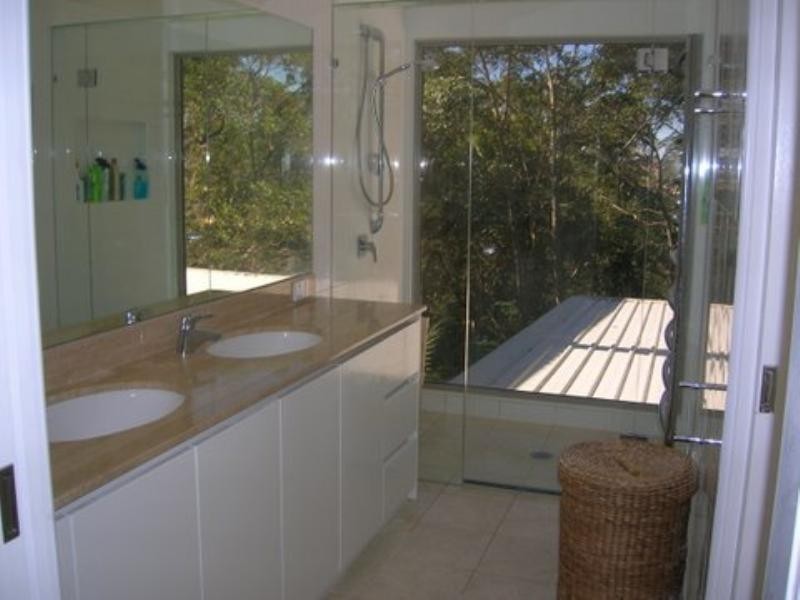 56 Seventh Avenue, St Lucia QLD 4067