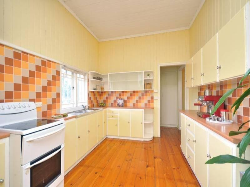 25 Wilton Terrace, Yeronga QLD 4104