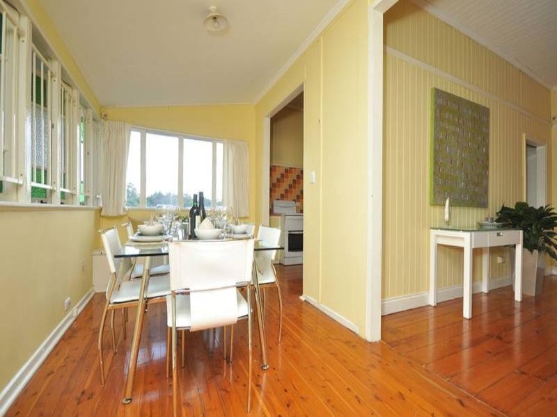 25 Wilton Terrace, Yeronga QLD 4104