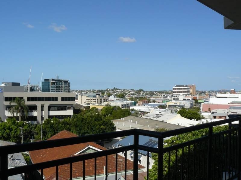 15/451 Gregory Terrace, Spring Hill QLD 4000