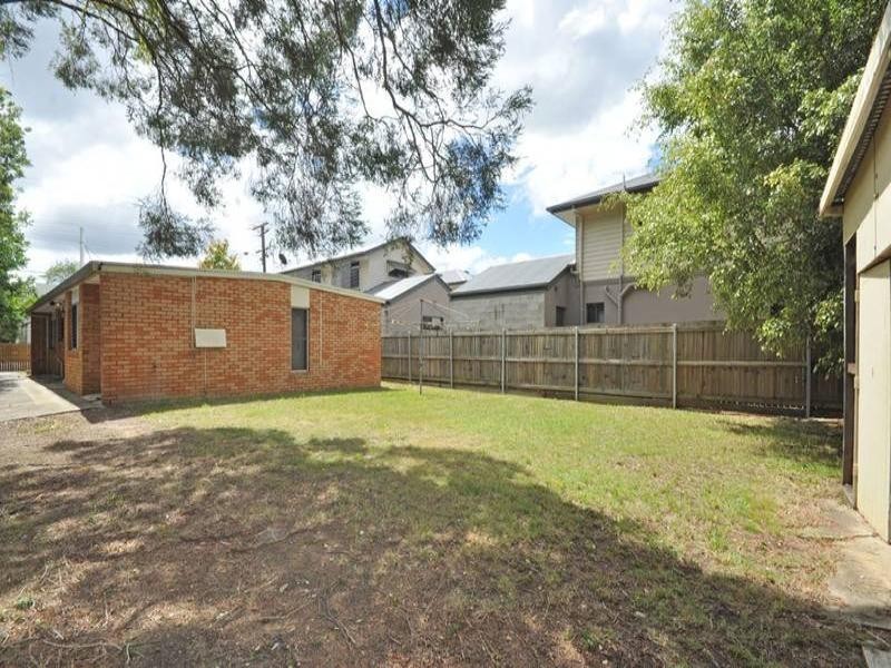297 Hawthorne Road, Hawthorne QLD 4171