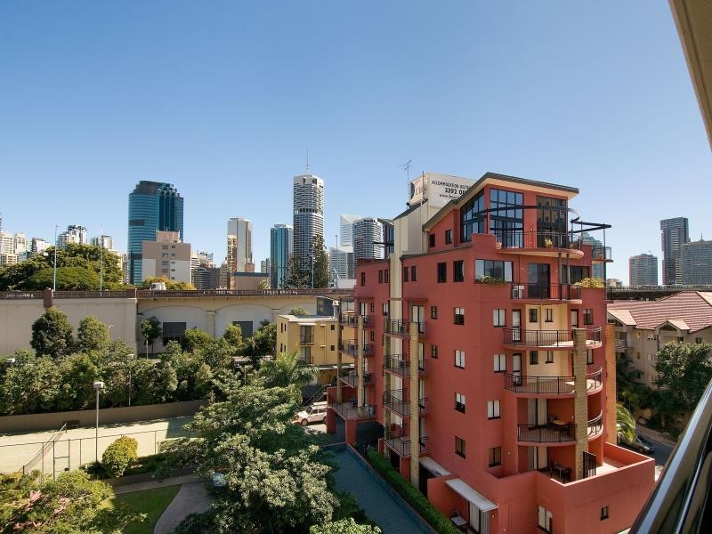 100/15 Goodwin Street, Kangaroo Point QLD 4169